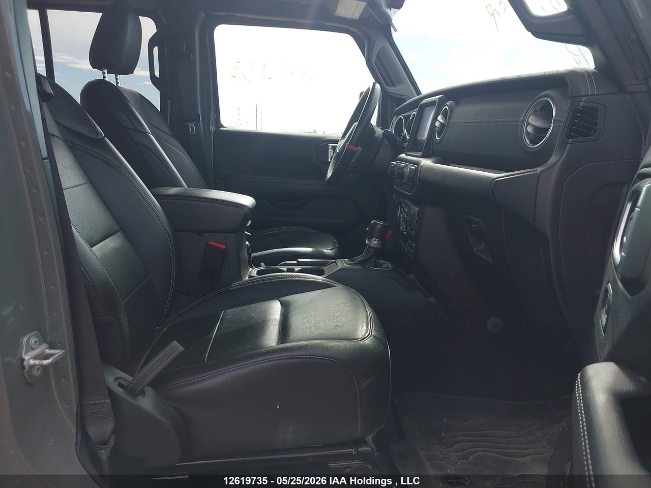 2023 JEEP WRANGLER SAHARA thumbnail 6