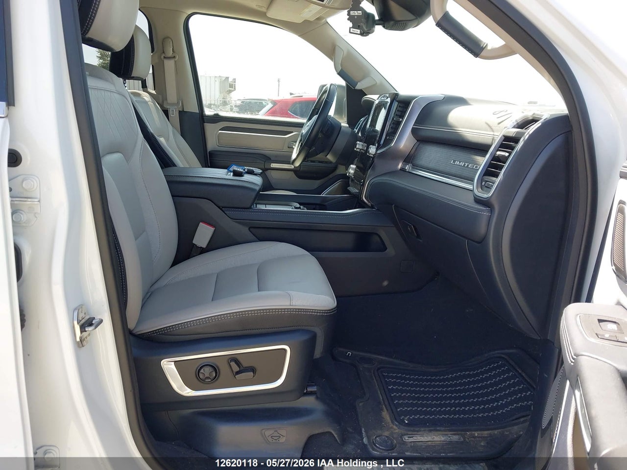 2022 RAM 1500 LIMITED thumbnail 6