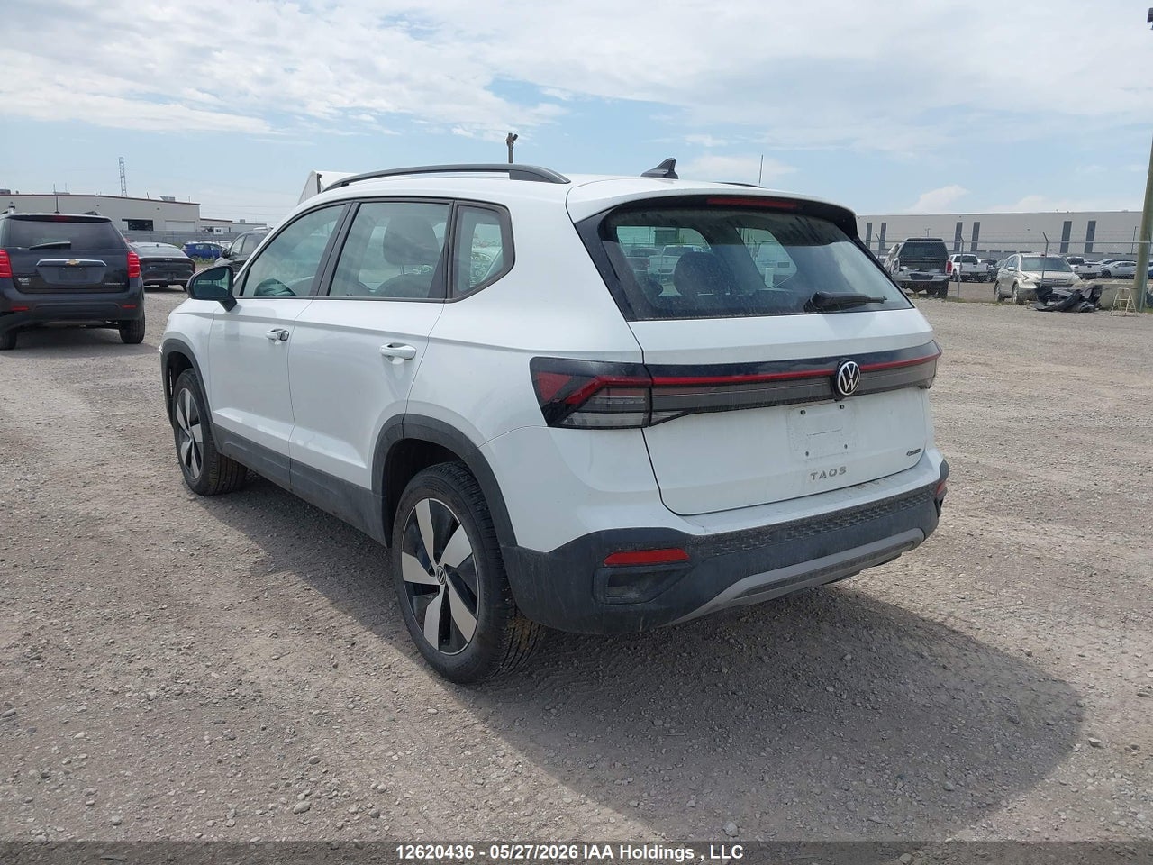 2025 VOLKSWAGEN TAOS TRENDLINE thumbnail 4