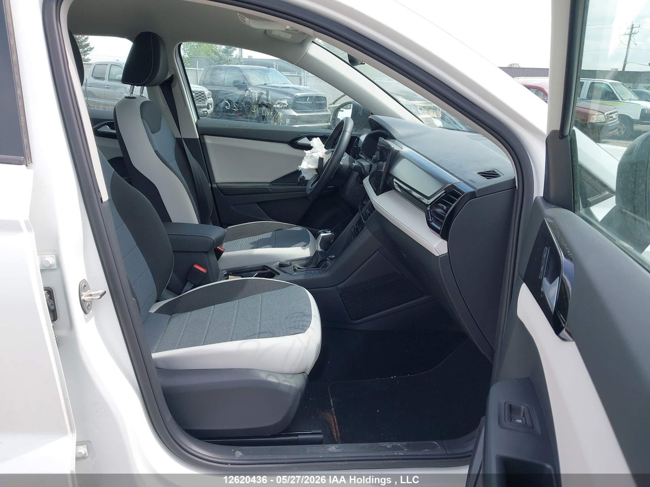 2025 VOLKSWAGEN TAOS TRENDLINE thumbnail 6