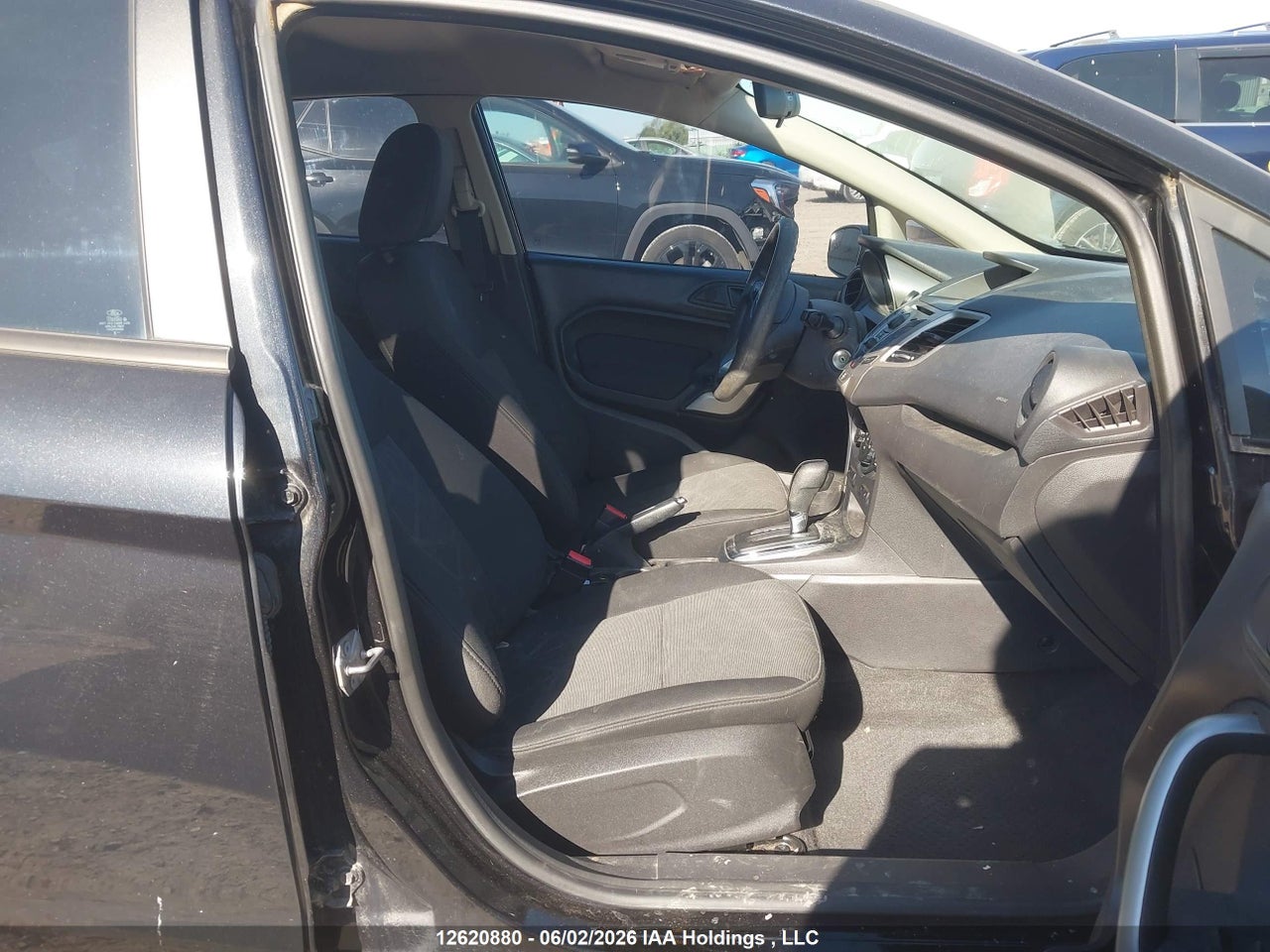 2011 FORD FIESTA SE thumbnail 6