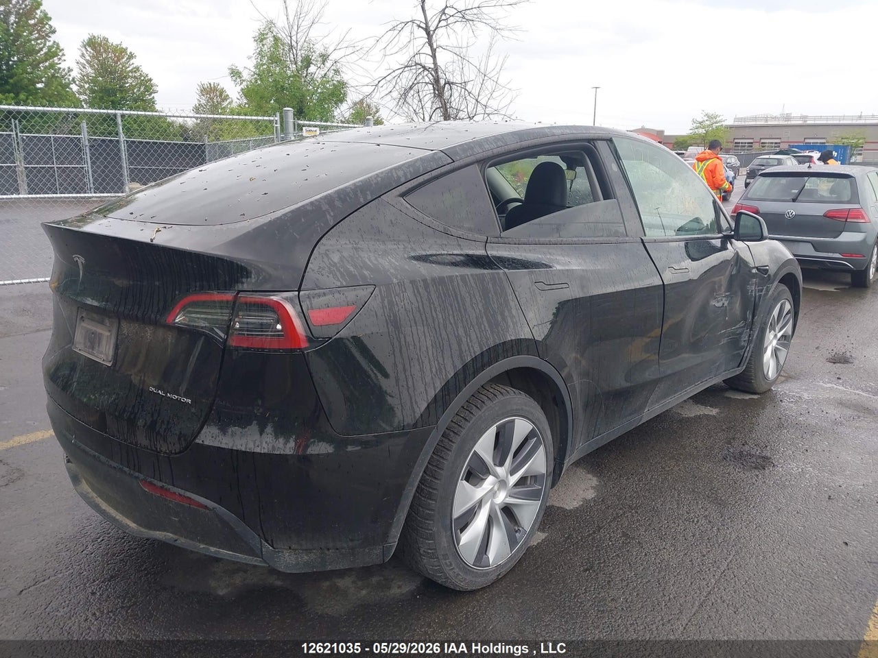 2024 TESLA MODEL Y LONG RANGE thumbnail 5