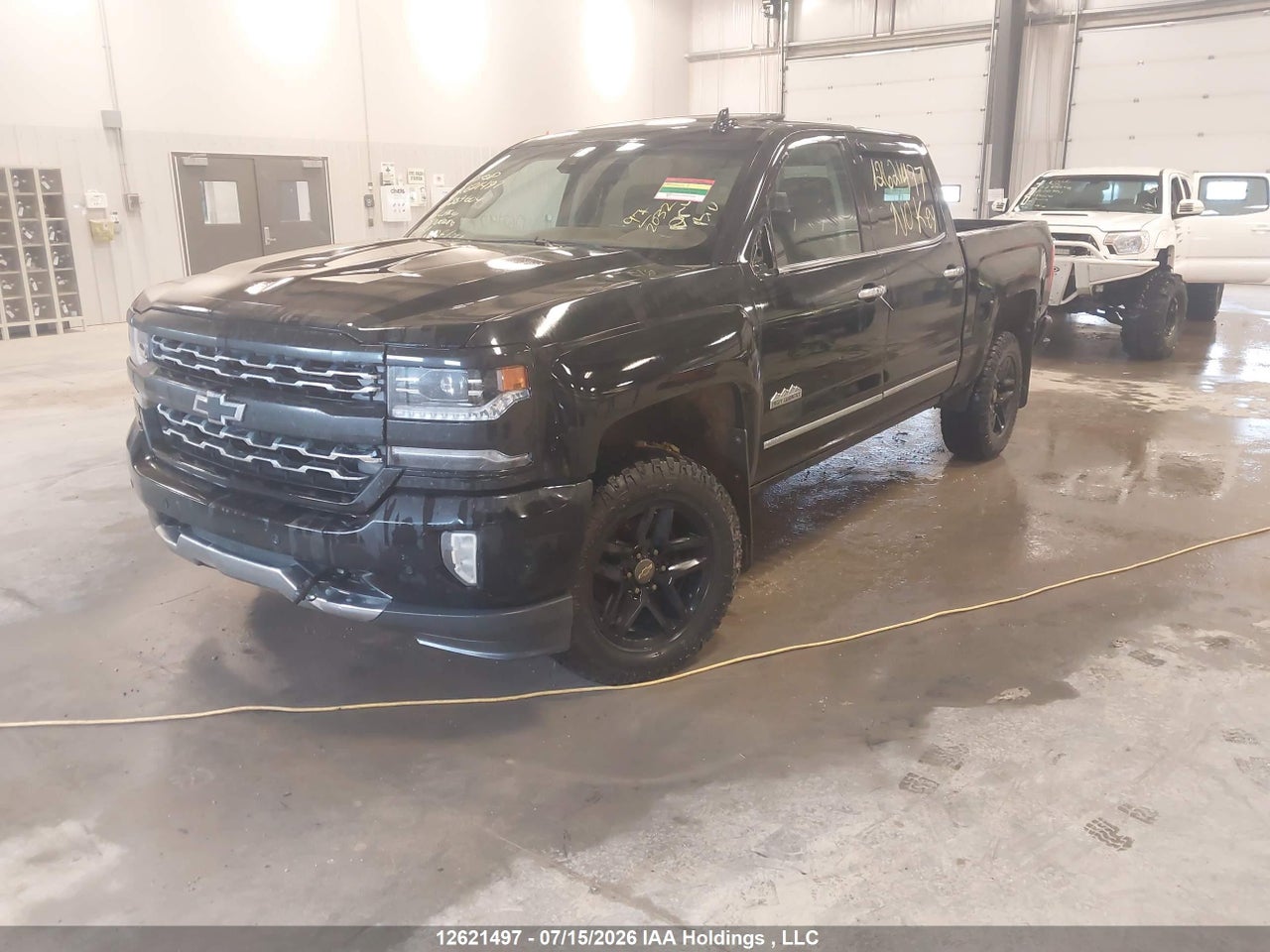 2016 CHEVROLET SILVERADO 1500 HIGH COUNTRY thumbnail 3
