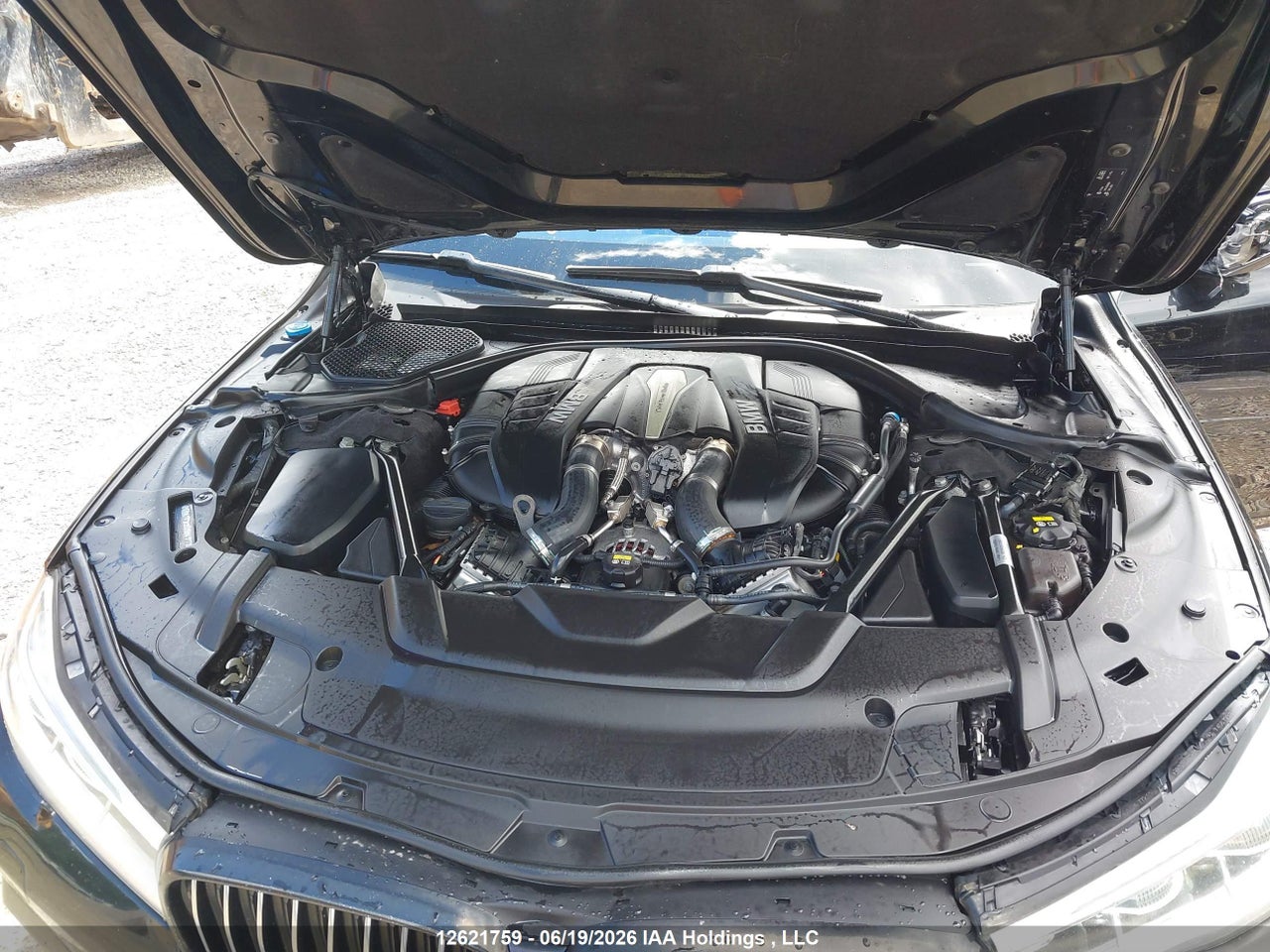 2016 BMW 750 XI thumbnail 11