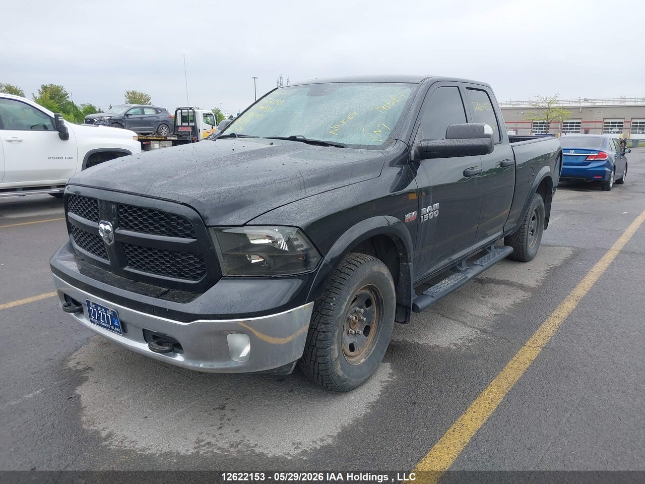 2016 RAM 1500 SLT thumbnail 3