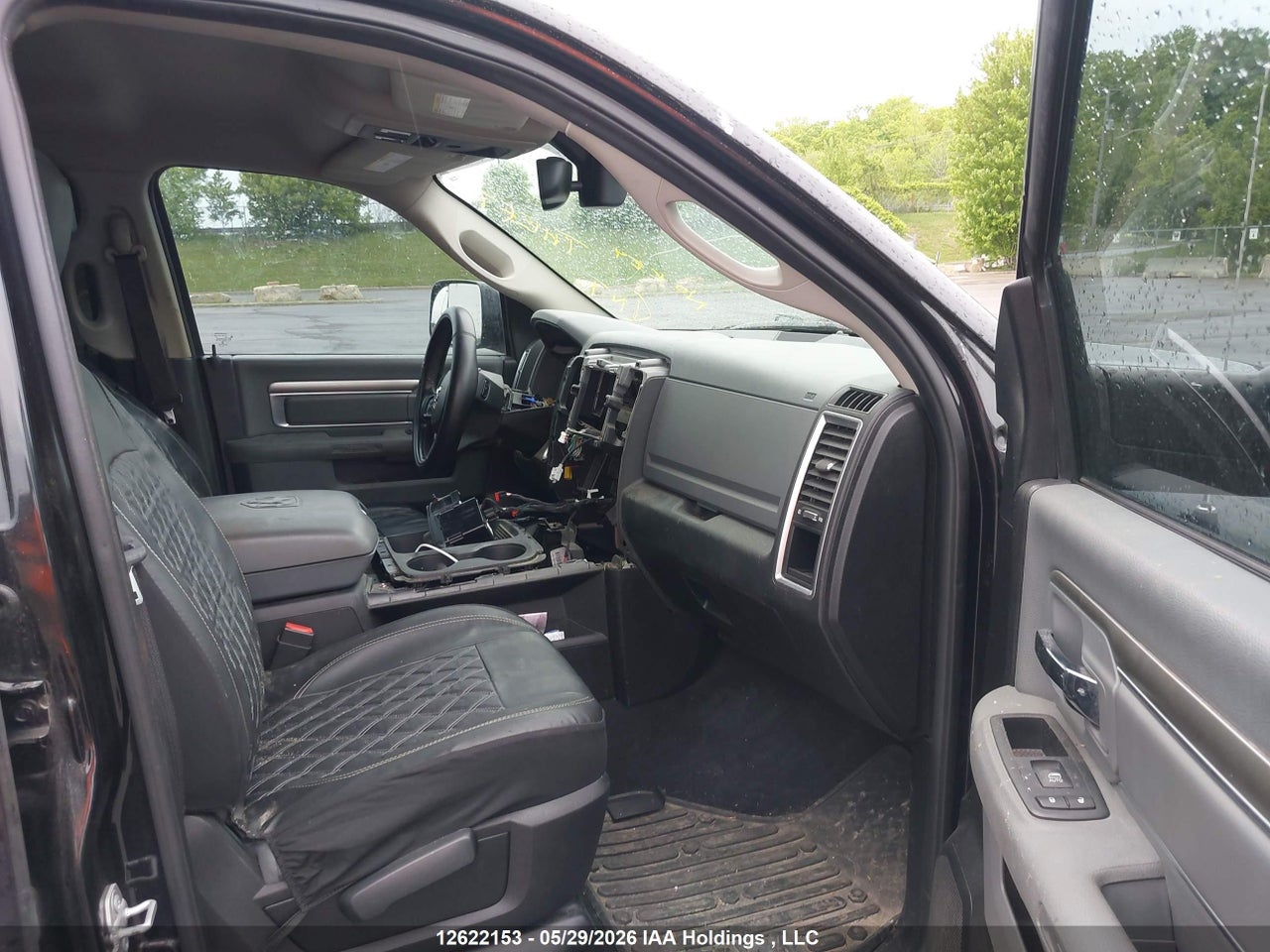 2016 RAM 1500 SLT thumbnail 6