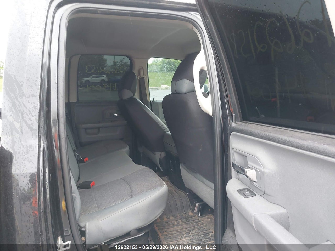 2016 RAM 1500 SLT thumbnail 9