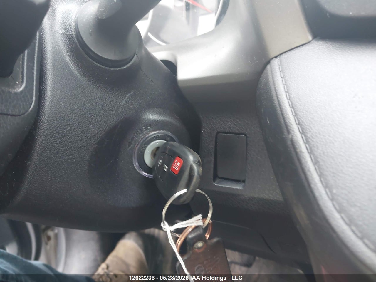 2016 TOYOTA RAV4 LE thumbnail 12