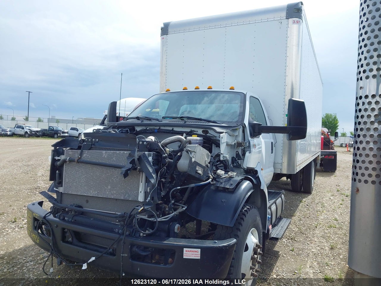 2024 FORD F750 SUPER DUTY thumbnail 3