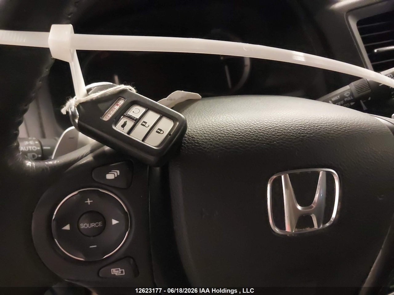 2016 HONDA PILOT TOURING thumbnail 12