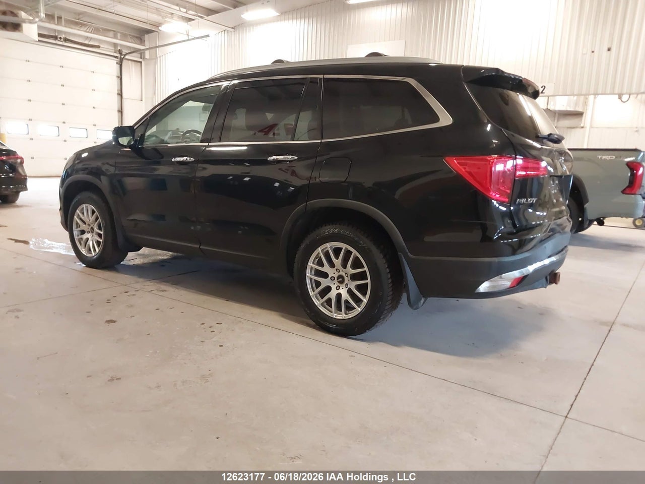 2016 HONDA PILOT TOURING thumbnail 4