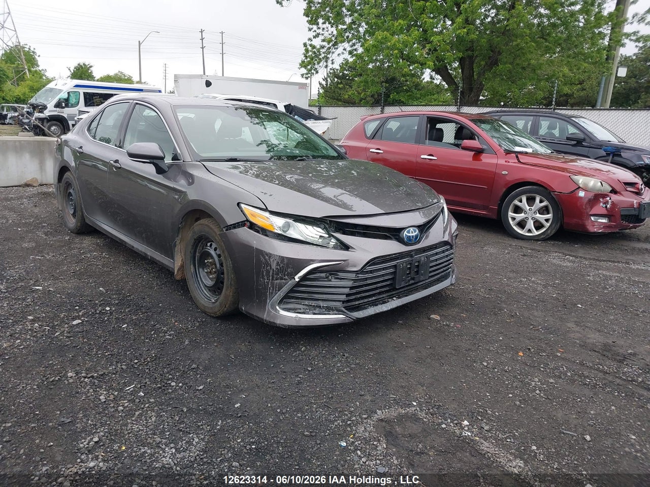 2023 TOYOTA CAMRY HYBRID XLE thumbnail 2