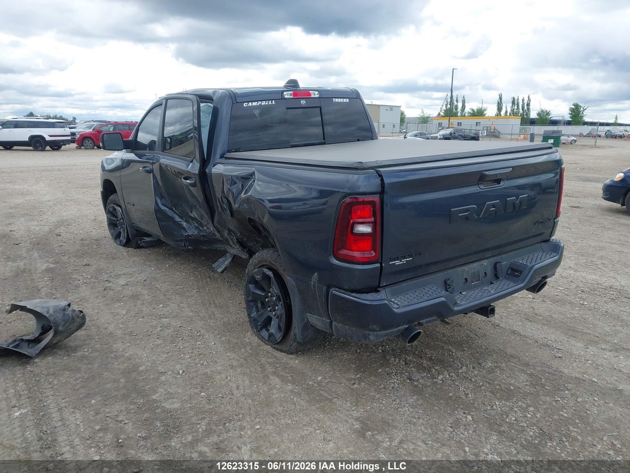 2025 RAM 1500 SPORT thumbnail 4