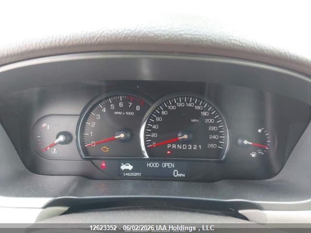 2007 CADILLAC DTS thumbnail 9