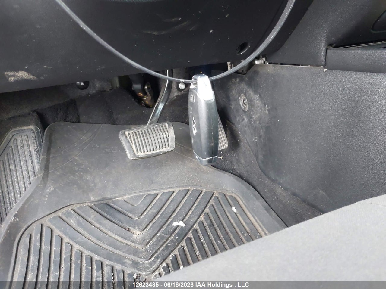 2023 HYUNDAI ELANTRA PREFERRED IVT thumbnail 12