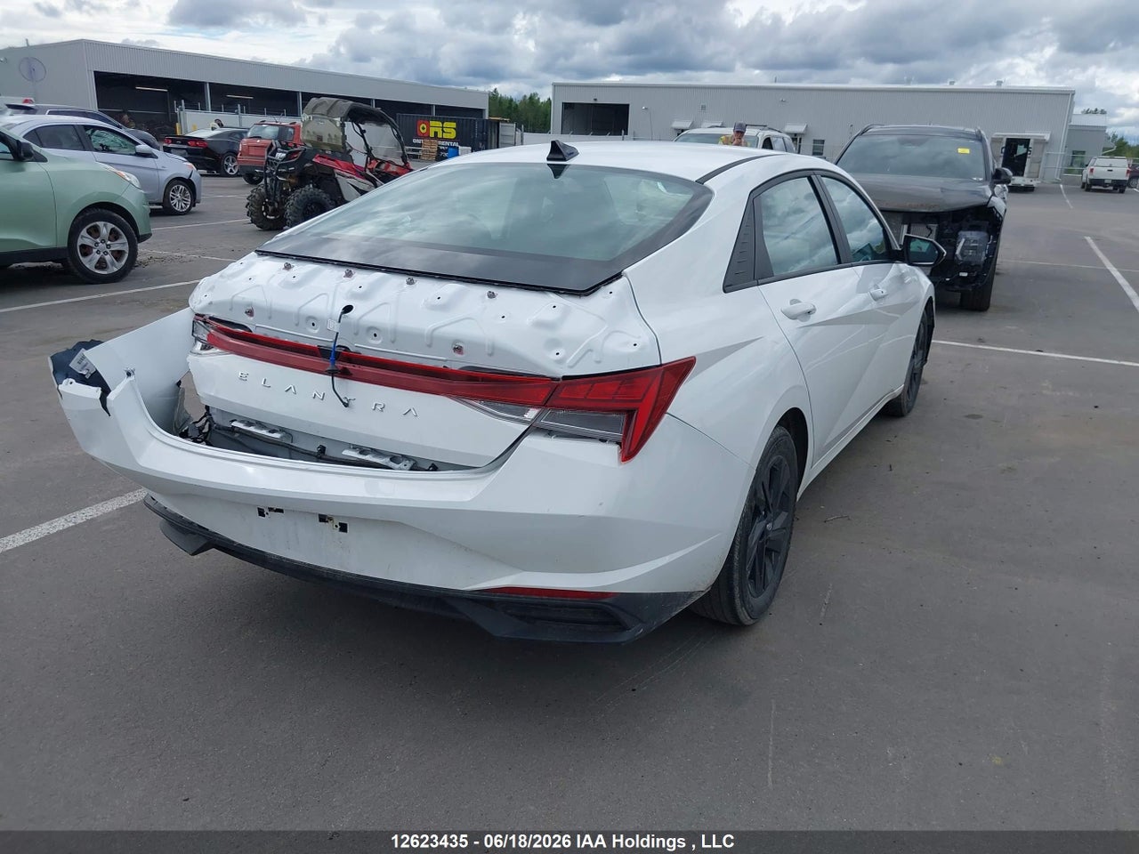 2023 HYUNDAI ELANTRA PREFERRED IVT thumbnail 5