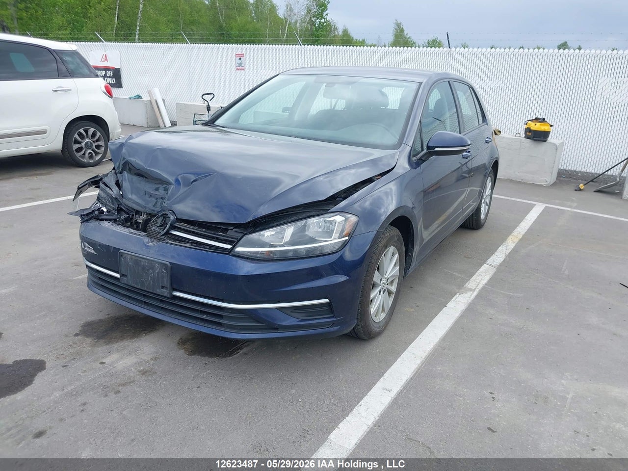 2019 VOLKSWAGEN GOLF S/SE thumbnail 3