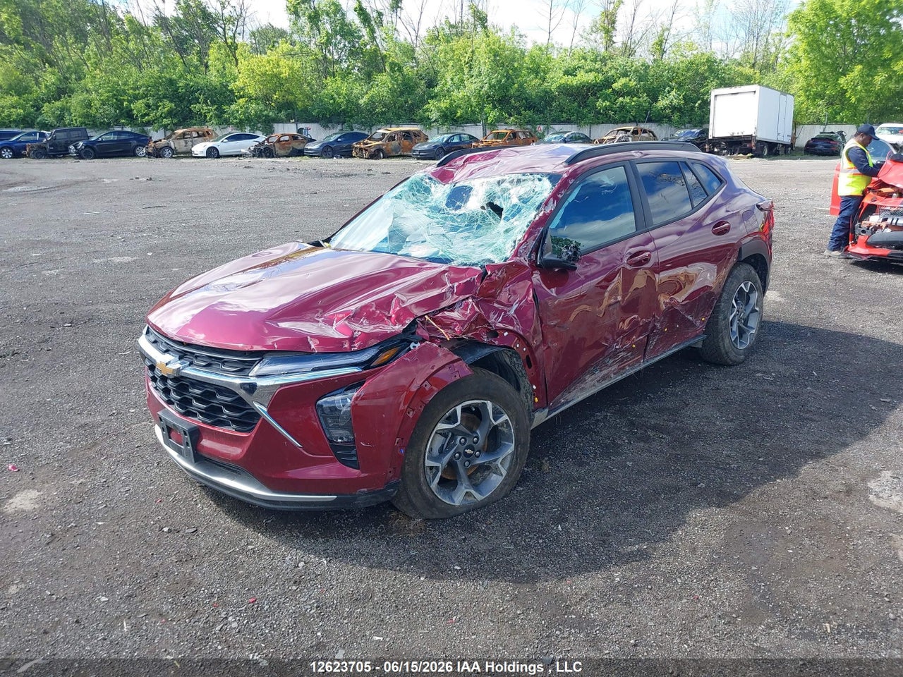2025 CHEVROLET TRAX thumbnail 3