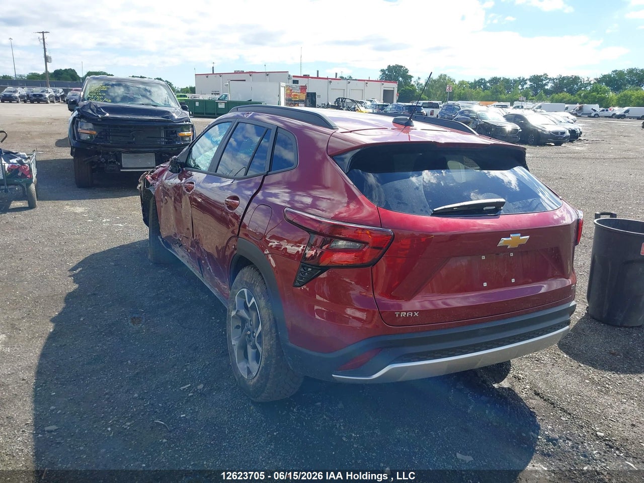 2025 CHEVROLET TRAX thumbnail 4