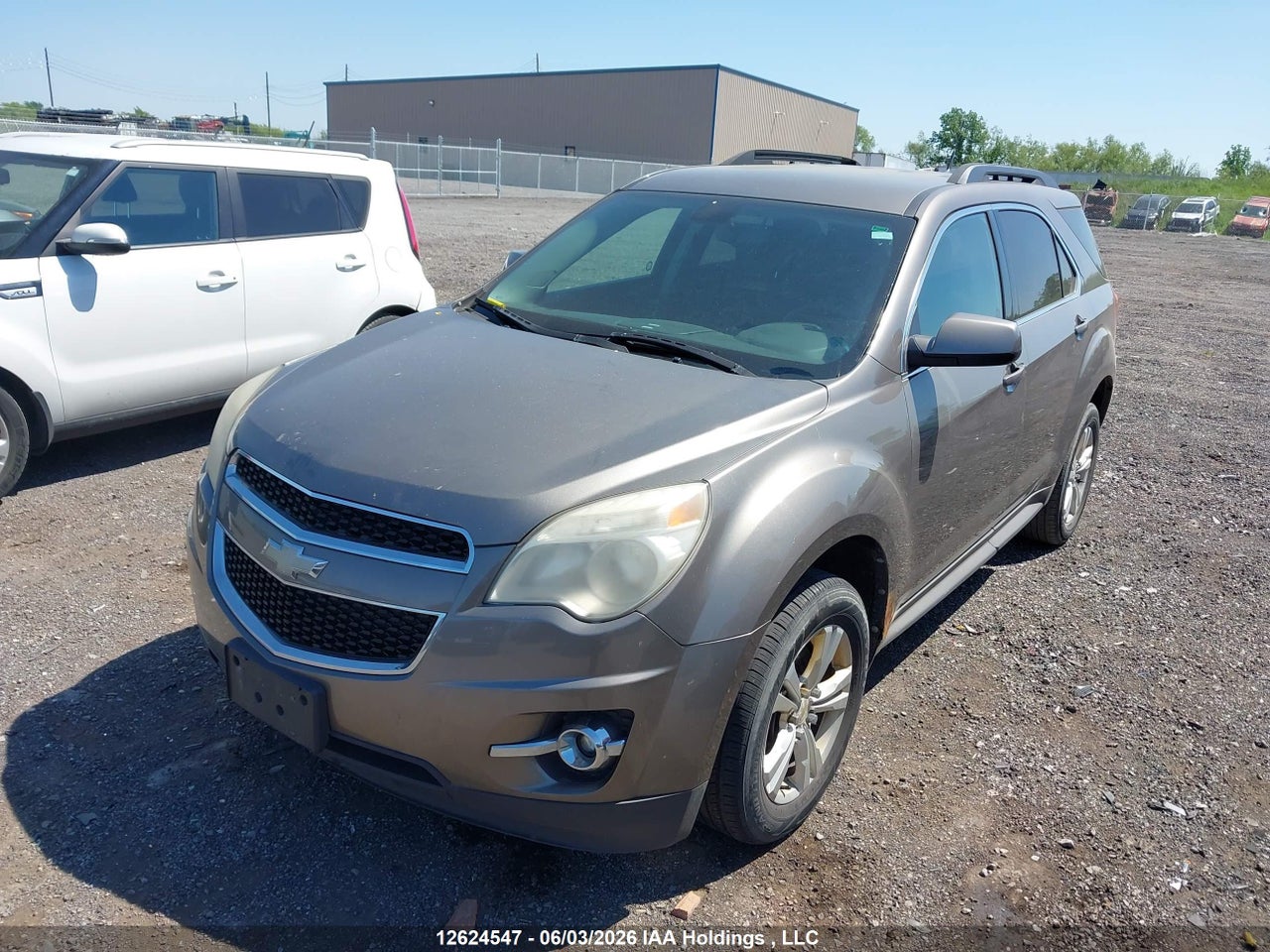 2011 CHEVROLET EQUINOX thumbnail 3