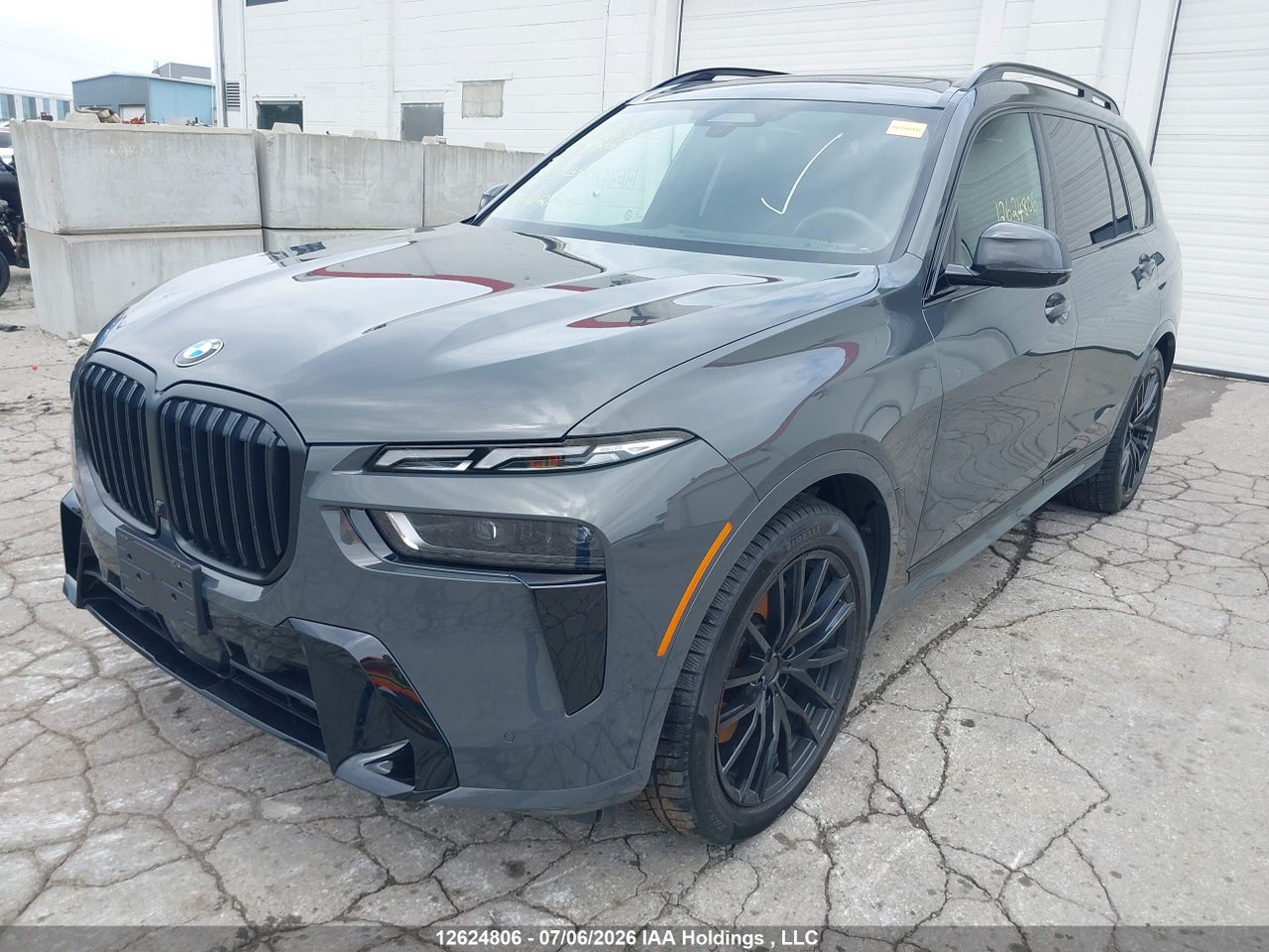 2025 BMW X7 XDRIVE40I thumbnail 3
