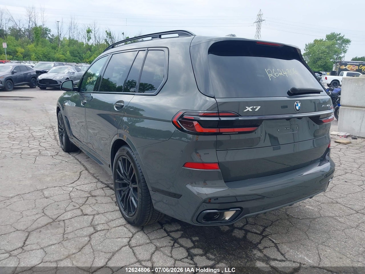 2025 BMW X7 XDRIVE40I thumbnail 4