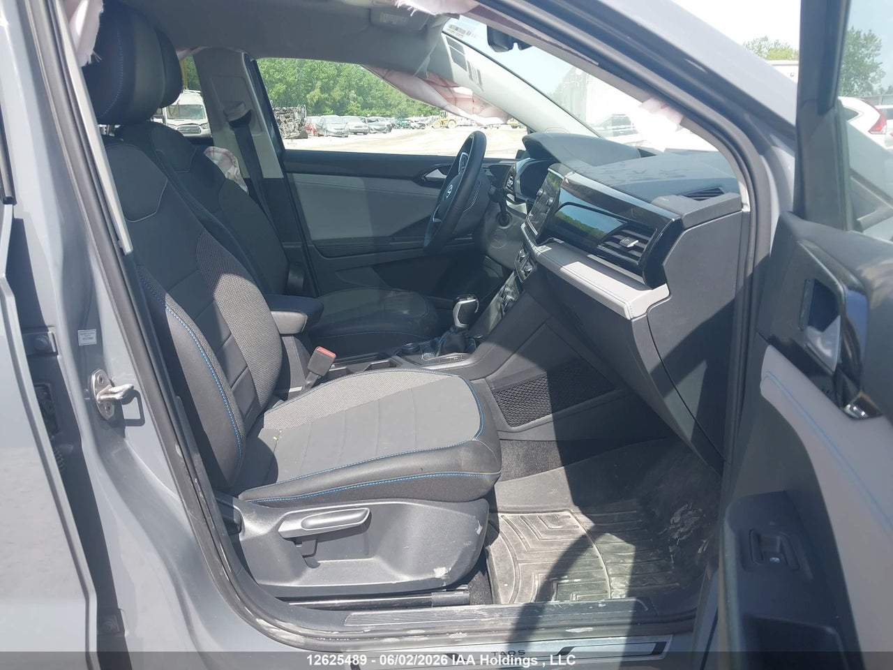 2024 VOLKSWAGEN TAOS SE thumbnail 6