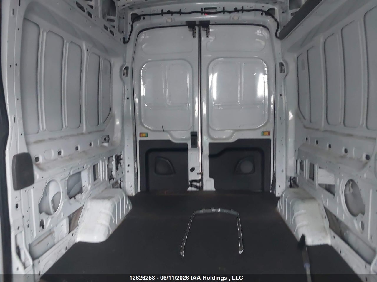 2023 FORD E-TRANSIT-350 CARGO thumbnail 9
