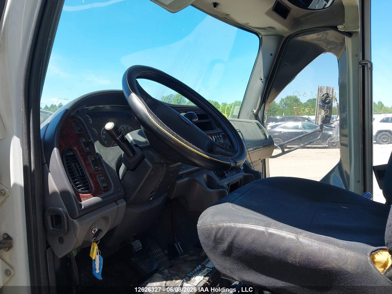 2015 FREIGHTLINER M2 106 MEDIUM DUTY thumbnail 9