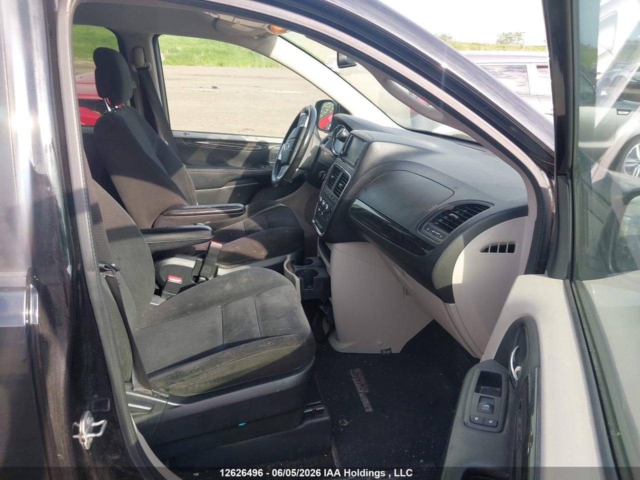 2015 DODGE GRAND CARAVAN thumbnail 6