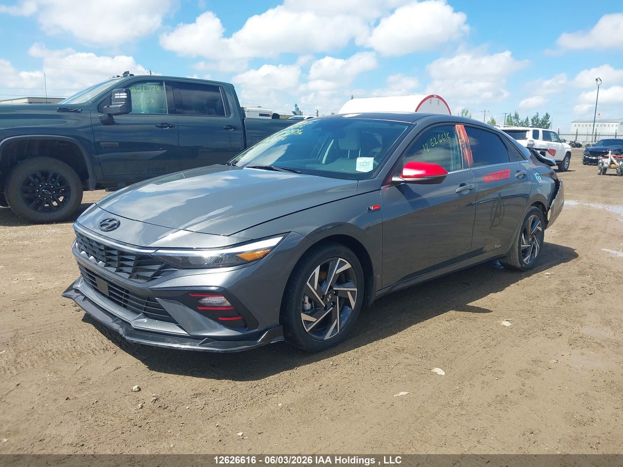 2025 HYUNDAI ELANTRA LUXURY WITH TWO-TONE INTERIOR HYBRID thumbnail 3