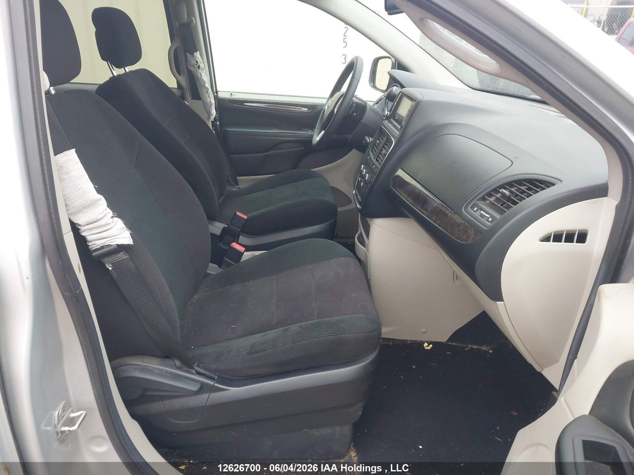 2011 DODGE GRAND CARAVAN EXPRESS thumbnail 6
