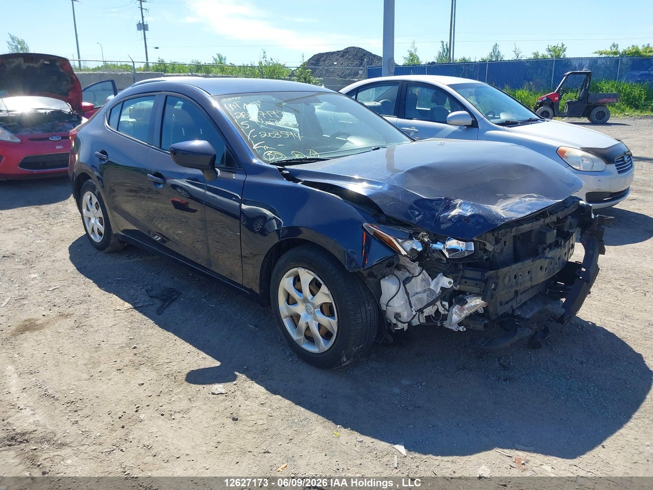 2015 MAZDA MAZDA3 thumbnail 2