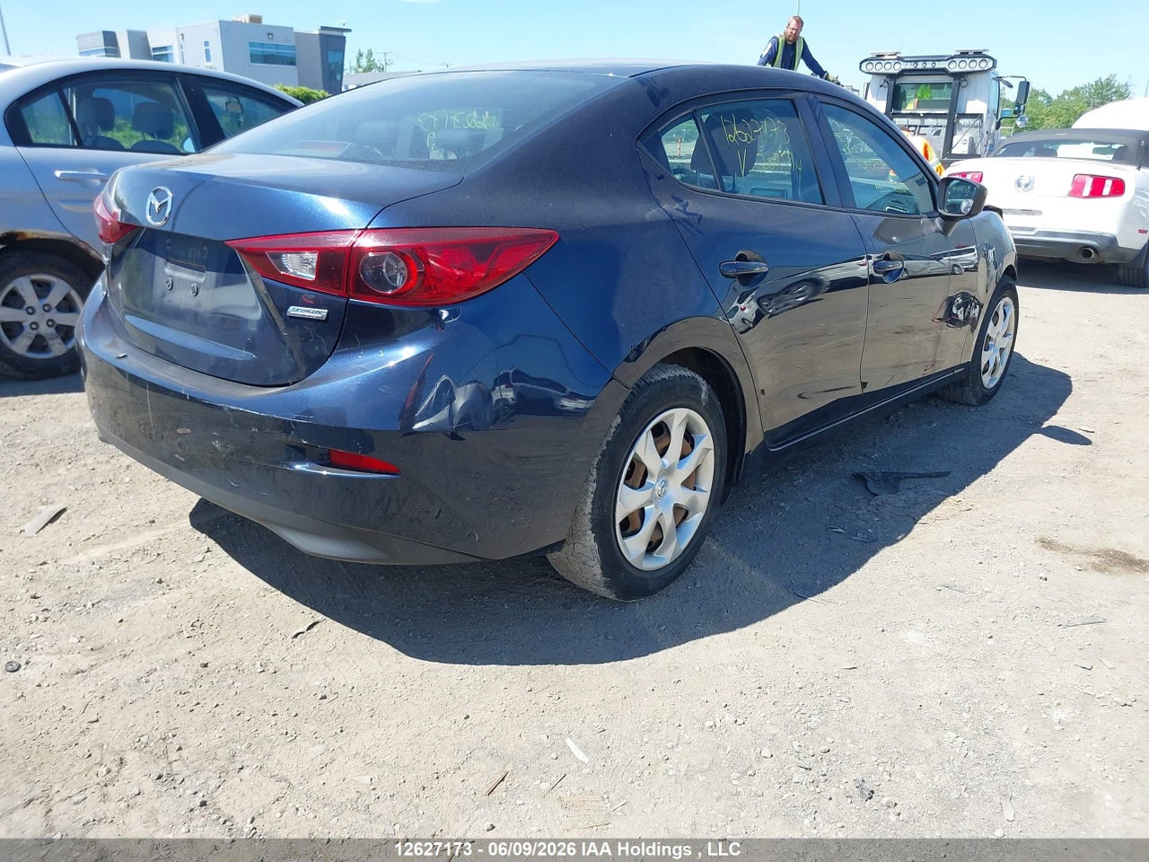 2015 MAZDA MAZDA3 thumbnail 5