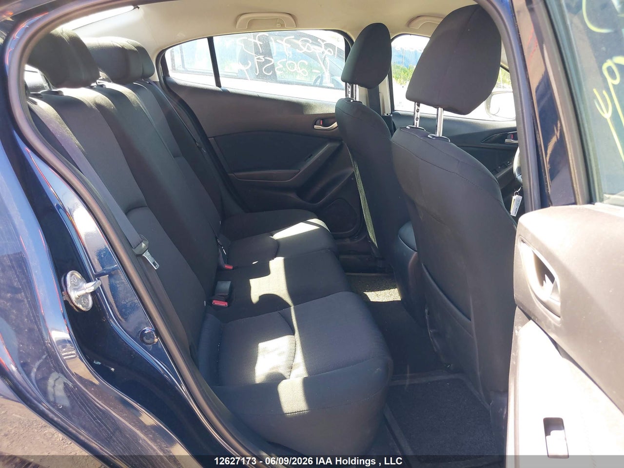 2015 MAZDA MAZDA3 thumbnail 9