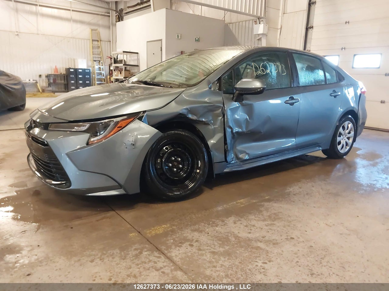 2024 TOYOTA COROLLA LE thumbnail 3
