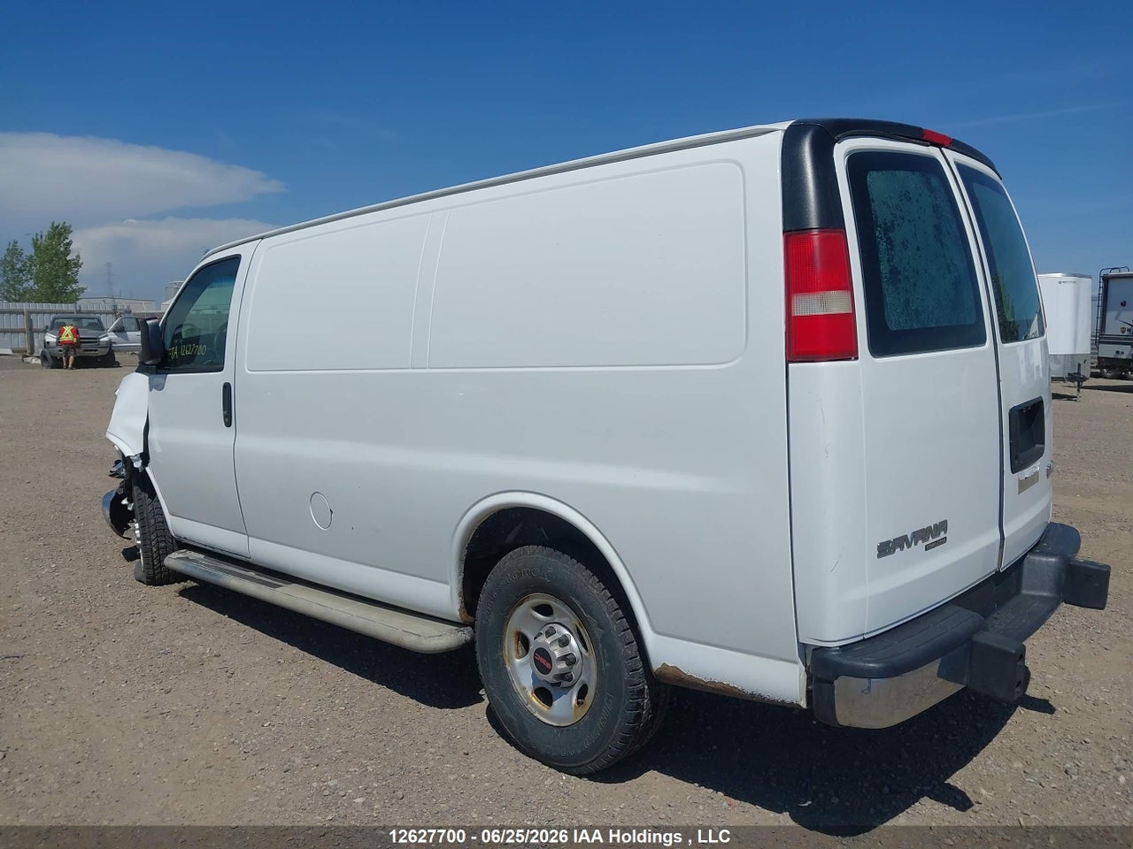 2015 GMC SAVANA 2500 1WT thumbnail 4