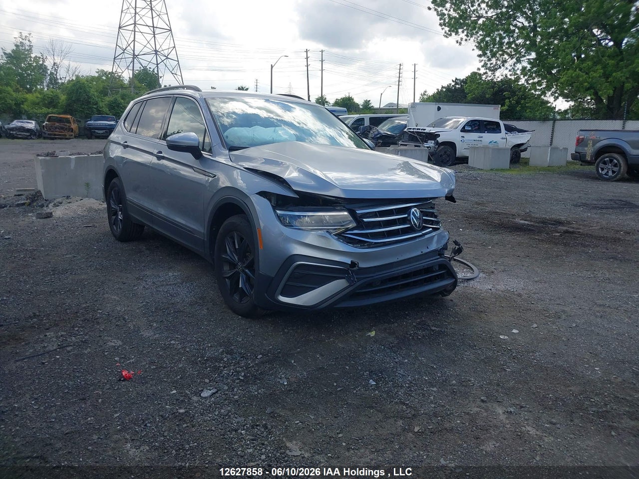 2024 VOLKSWAGEN TIGUAN COMFORTLINE thumbnail 2