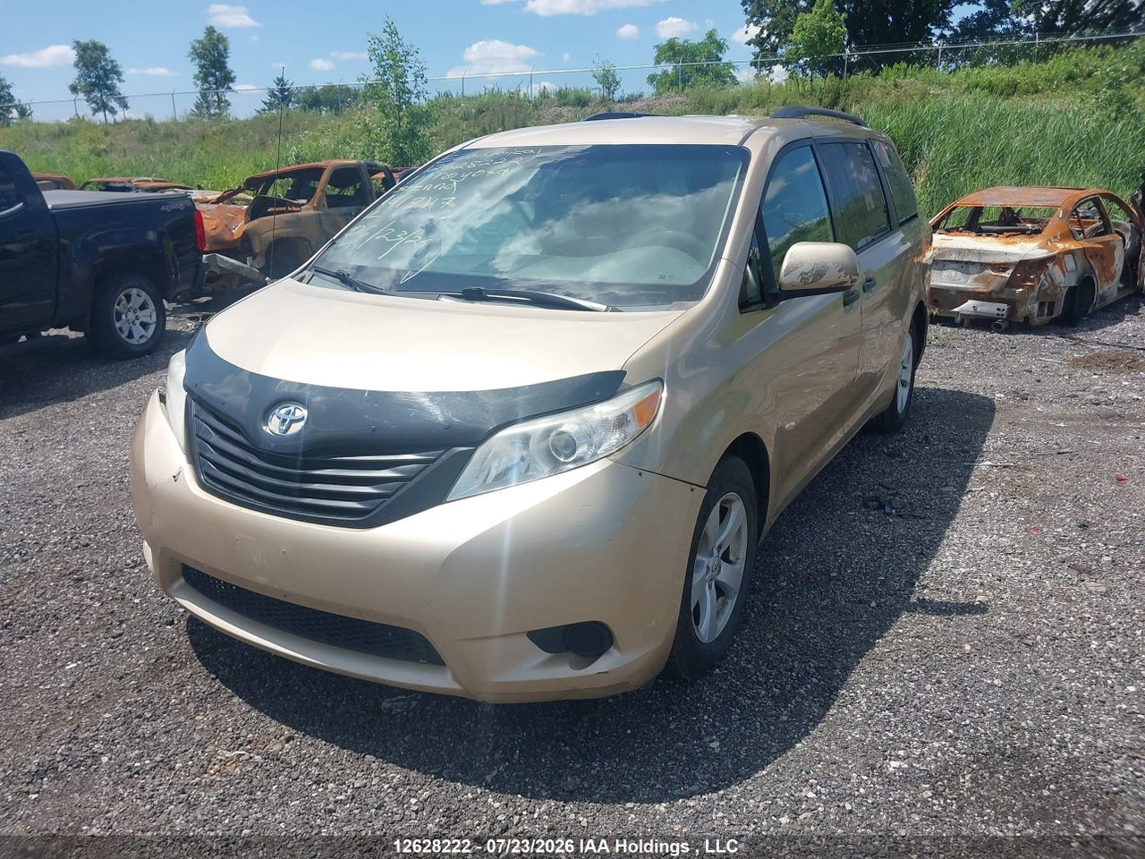 2011 TOYOTA SIENNA V6 7 PASSENGER thumbnail 3