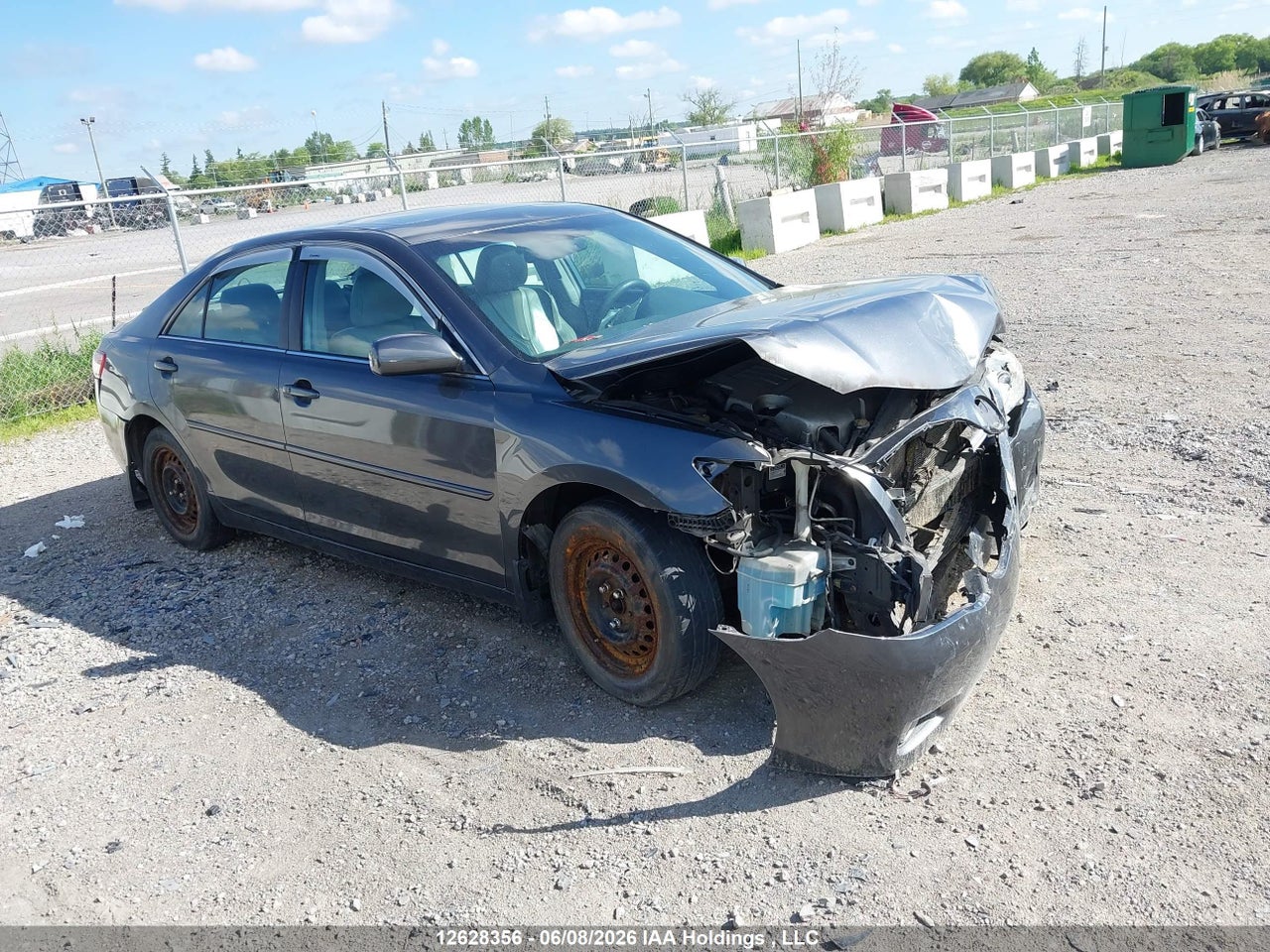 2011 TOYOTA CAMRY SE/LE/XLE thumbnail 2