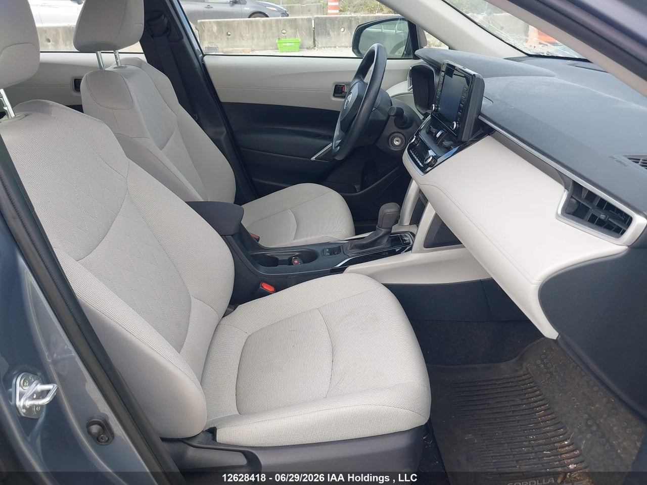 2022 TOYOTA COROLLA CROSS L thumbnail 6
