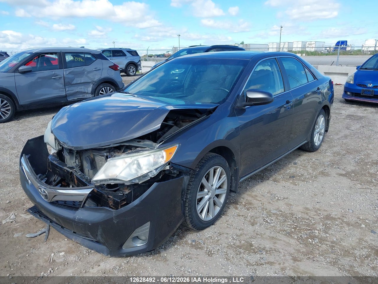 2012 TOYOTA CAMRY thumbnail 3