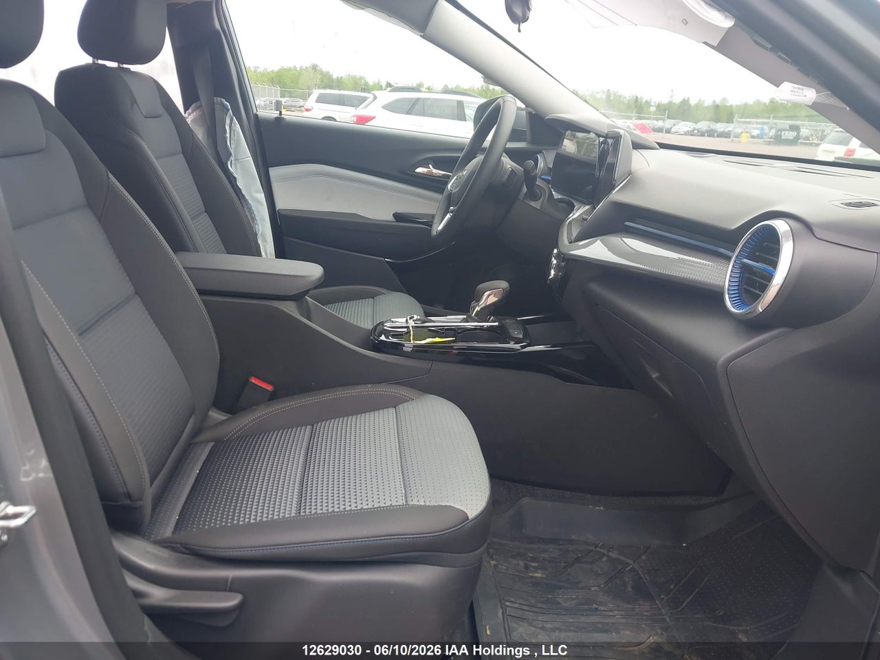 2026 CHEVROLET TRAX LT FWD thumbnail 6