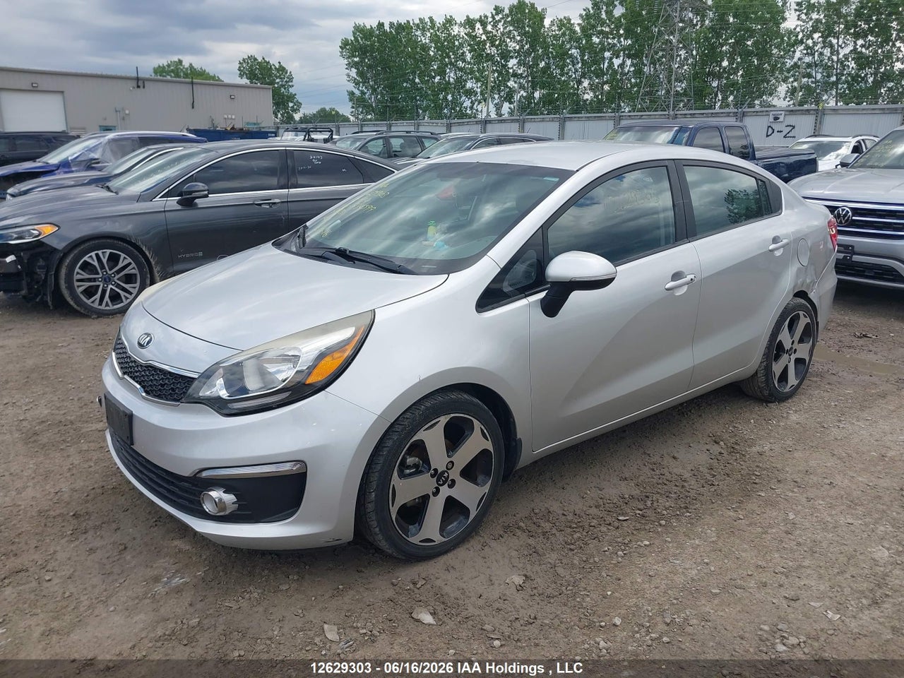 2016 KIA RIO EX/SX thumbnail 3