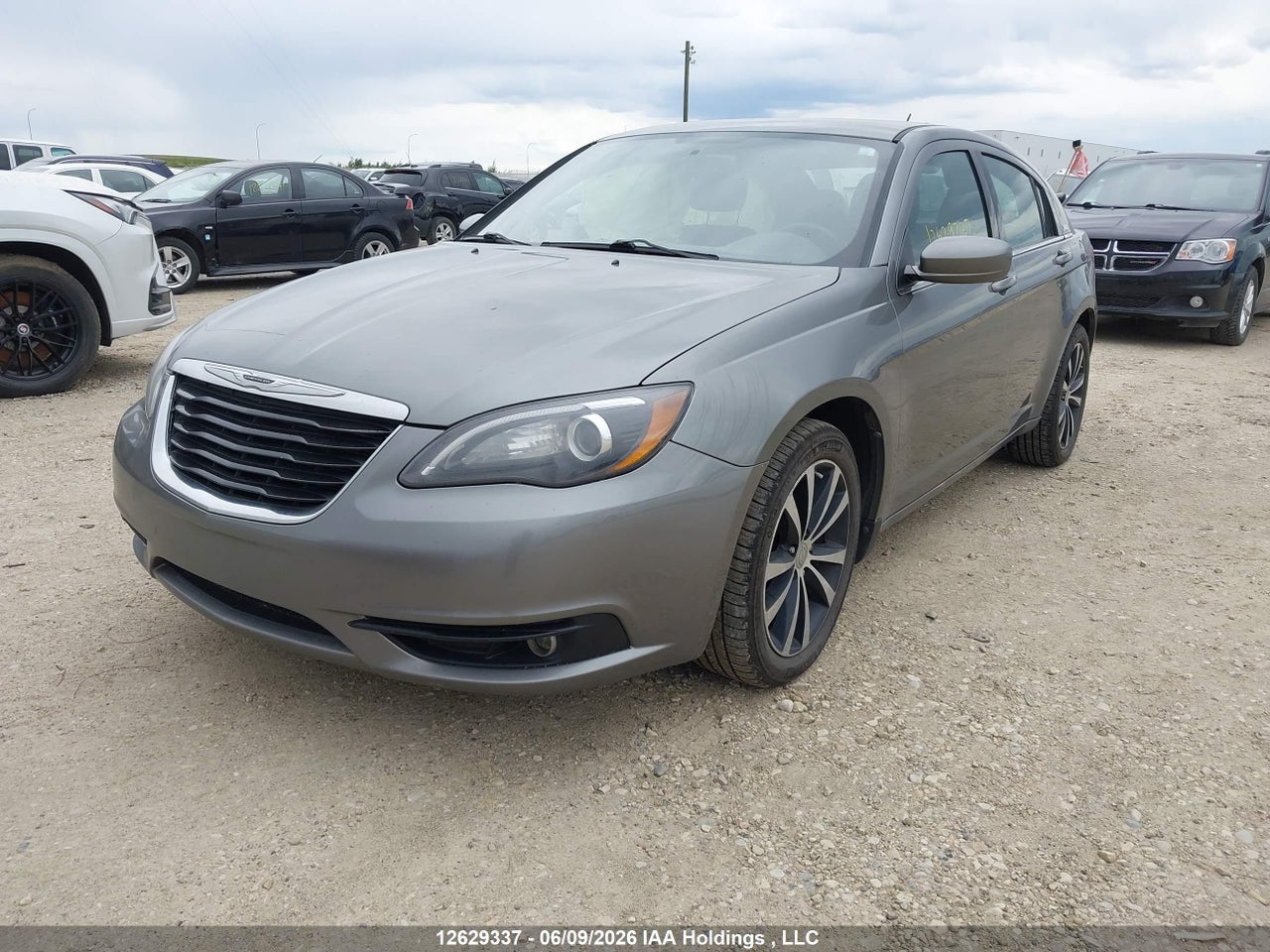 2013 CHRYSLER 200 S thumbnail 3