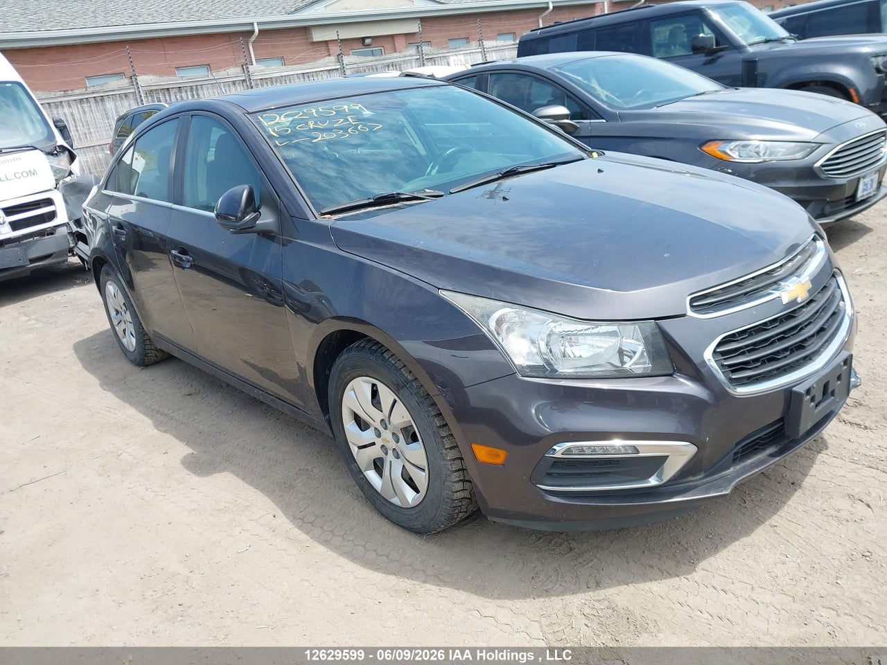 2015 CHEVROLET CRUZE thumbnail 2