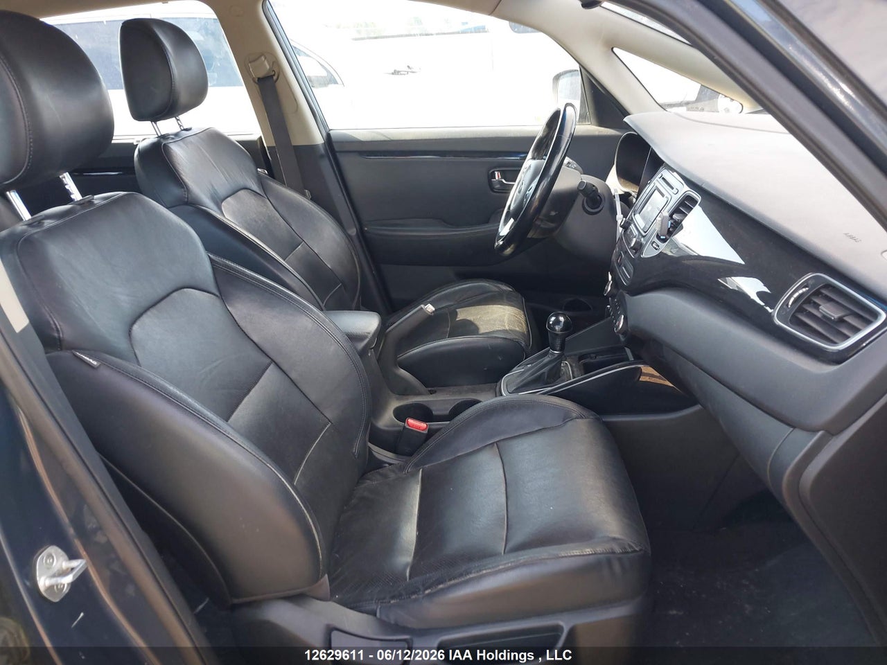 2014 KIA RONDO thumbnail 6