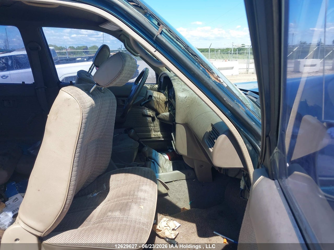 1995 TOYOTA 4RUNNER SR5 thumbnail 6