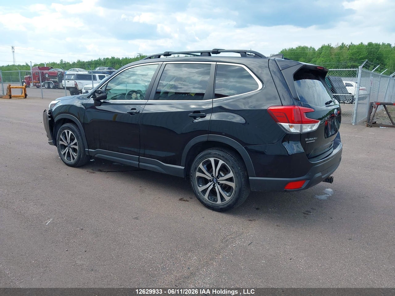 2022 SUBARU FORESTER LIMITED thumbnail 4