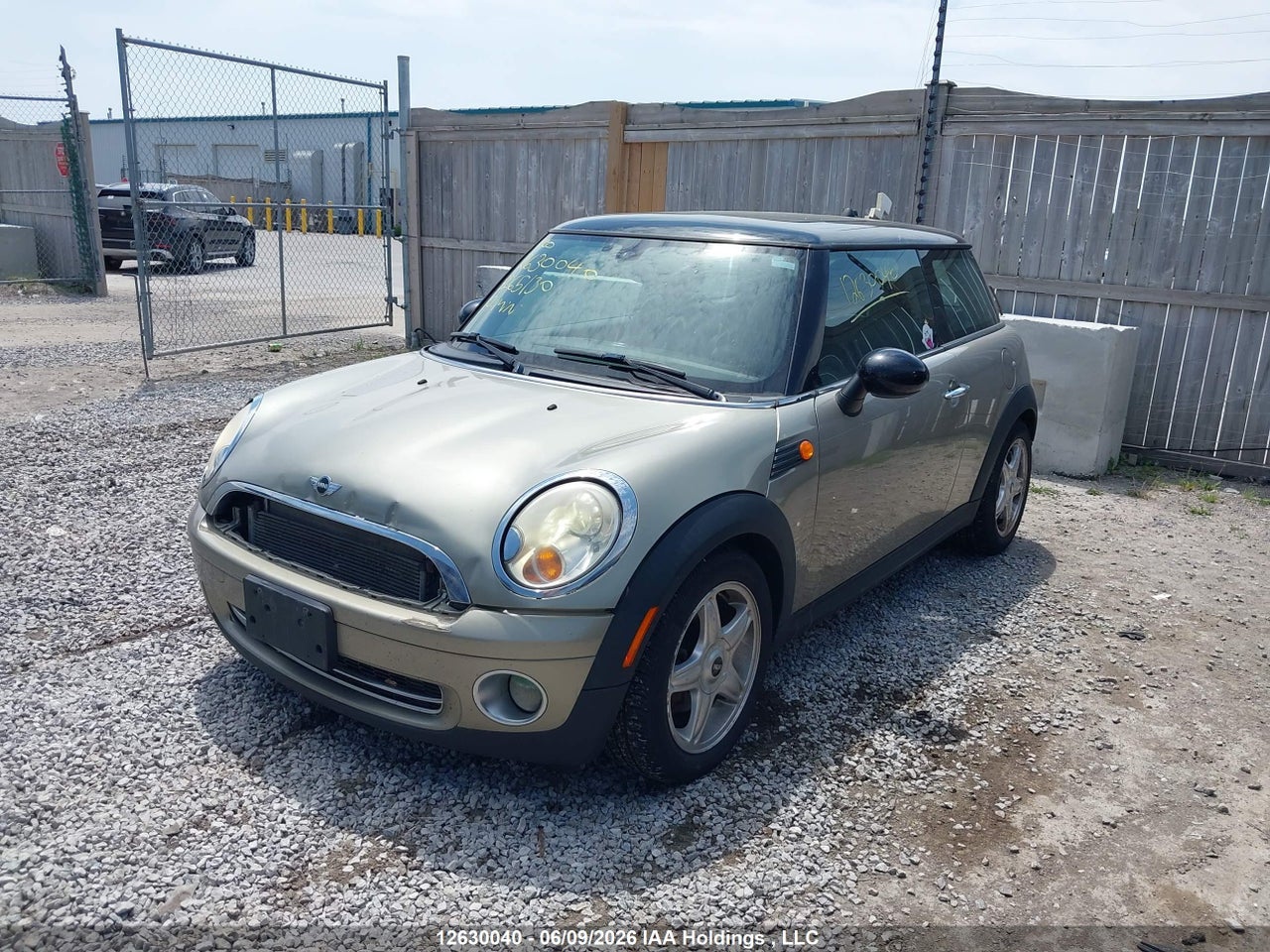 2010 MINI COOPER HARDTOP thumbnail 3